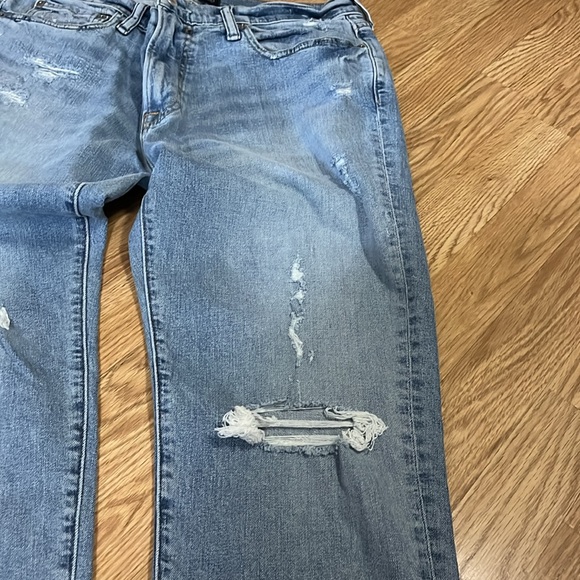 Abercrombie Athletic Skinny Stretch Jeans size 33/32 distressed with holes - Picture 3 of 11